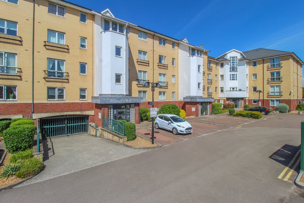 Adventurers Quay, Cardiff Bay, Cardiff James Douglas Sales & Lettings