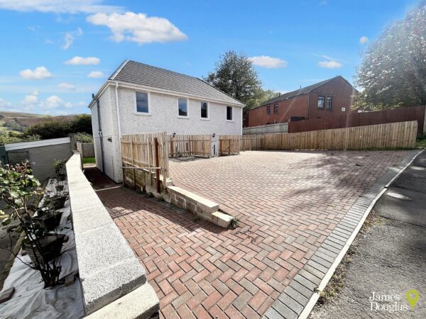 Garth Avenue, Glyncoch, Pontypridd