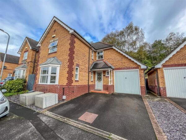 Mulberry Close, Rogerstone, Newport