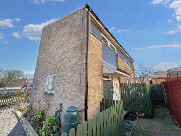 West Roedin, Coed Eva, Cwmbran