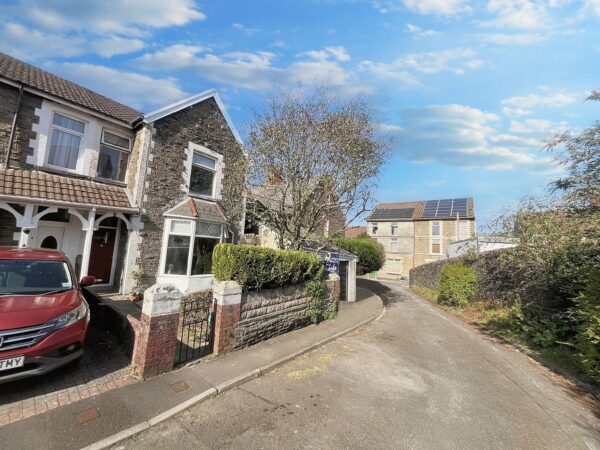 Grongaer Terrace, Pontypridd