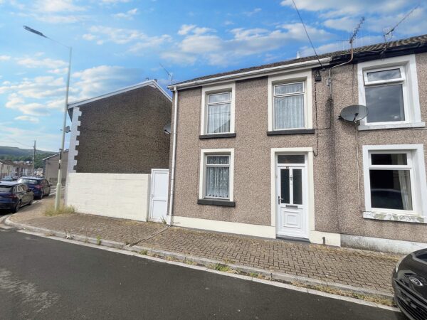 Thurston Road, Trallwn, Pontypridd