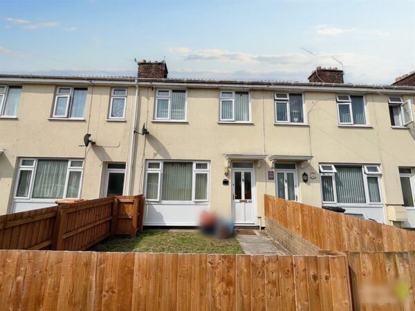 Maesglas Crescent, Newport