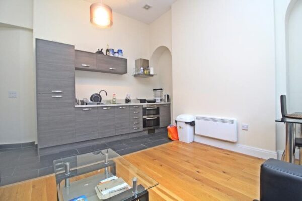 6 High Street, Newport, Gwent