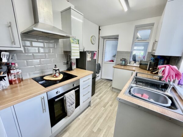 Augustus Street, Ynysybwl, Pontypridd