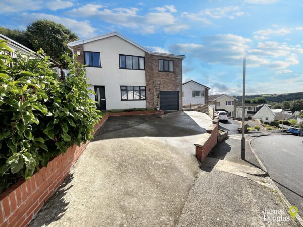 Hilltop Crescent, The Common, Pontypridd