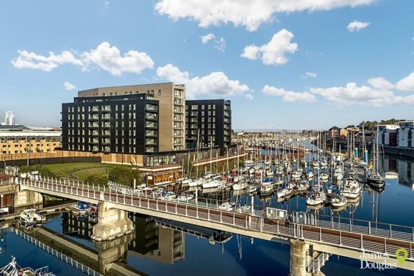 Whitewater House, Bayscape