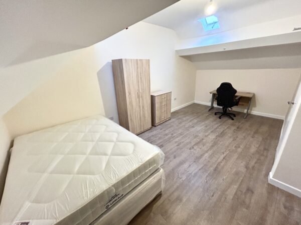 35B Taff Street, Pontypridd