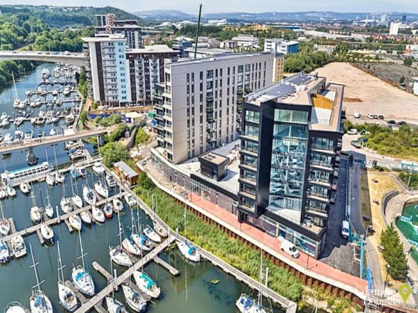 Whitewater House, Bayscape