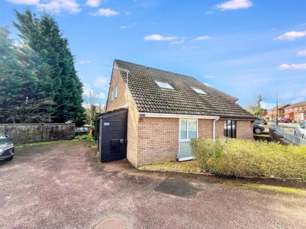 St. Davids Crescent, Newport