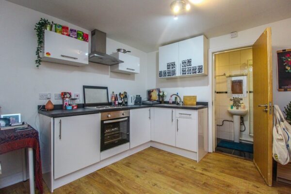 Woodville Rd, Cathays, Cardiff