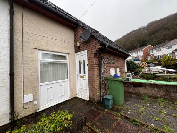 Lanwood Road, Graigwen, Pontypridd