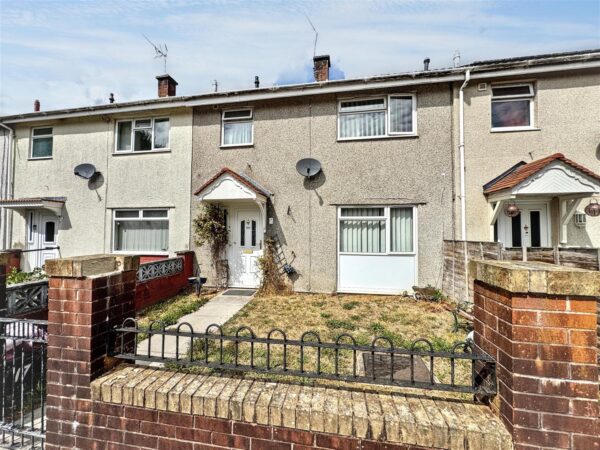Davis Close, Pontypool NP4 6GP