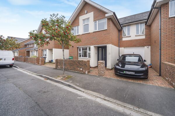 Victoria Mews, Gabalfa/Heath, Cardiff