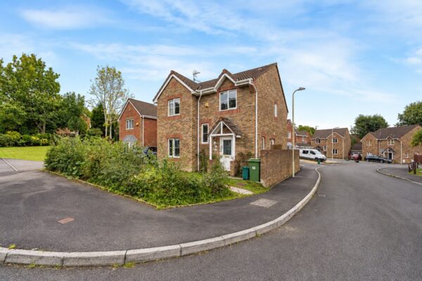 Heol Lodwig, Church Village, Pontypridd